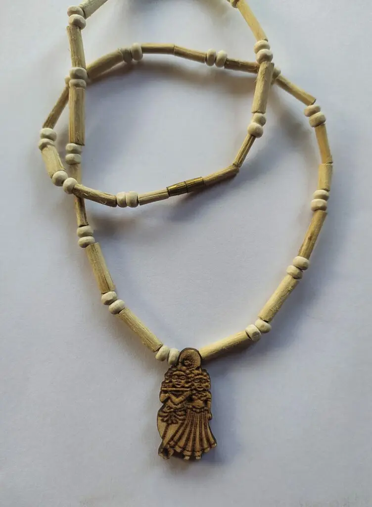 MAYAPURI 100 % Original Tulsi Mala With Radha-Krishna Pendant - Tulsi Wood Locket- Single Piece - Image 2