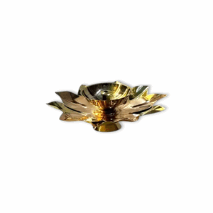 Beautifully Handcrafted Brass Diya -  Brass With Copper Lotus Diya - Diya For Diwali, Puja And Decoratives .