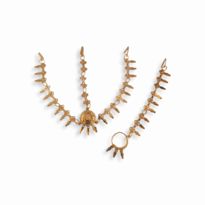 Tayra Tikli with Nose Pin - Gold Finish Tayra Tikli with Nath - Mathapatti - Tayra Tikli for Pooja Purpose - Maa Kali, Maa Durga, Laxmi Mata Sringar Set