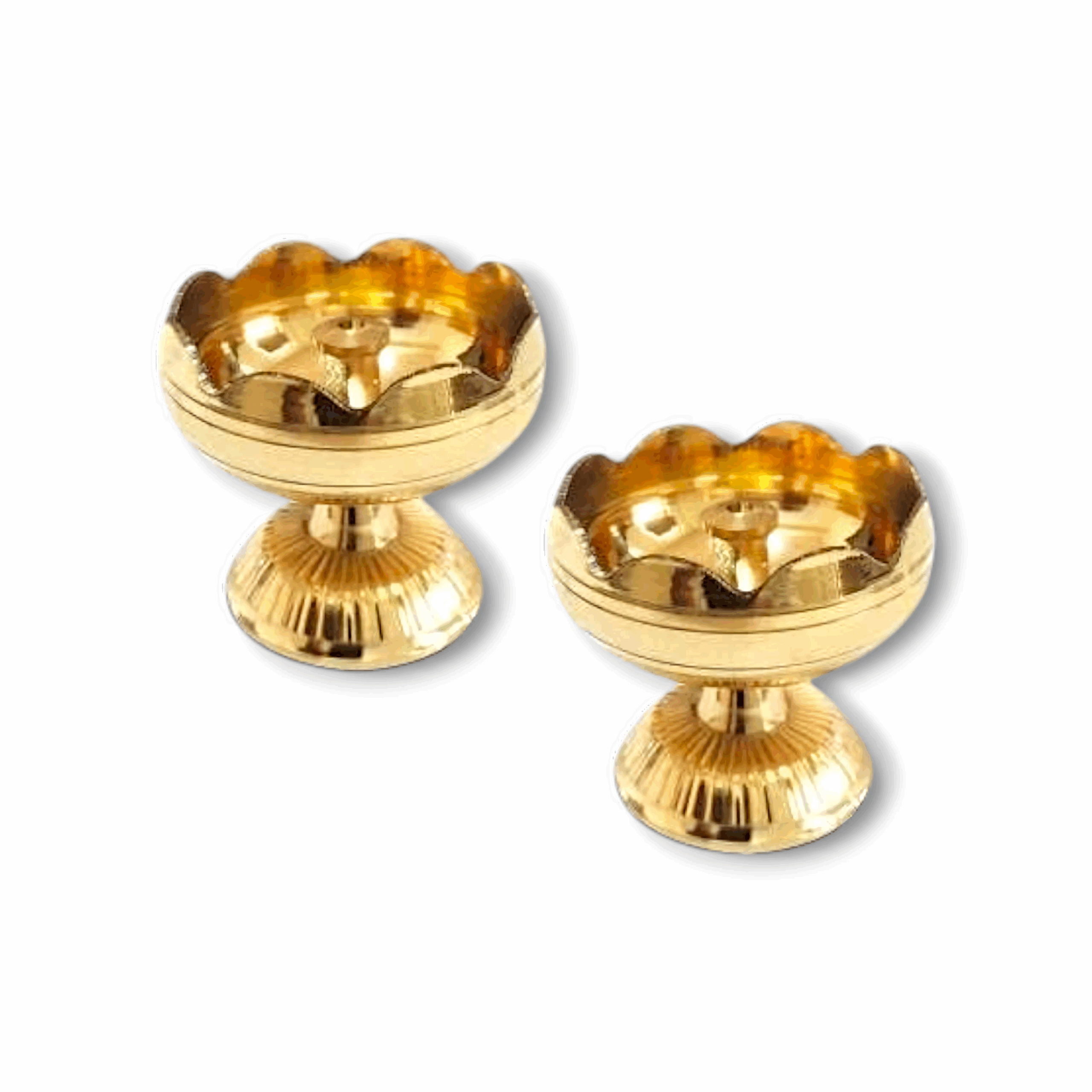 Classic Brass Flower Design Diya -  Decorative Brass Oil Lamp -  Lamp For Home Temple Puja Articles Decor Gifts(Pack of 2)